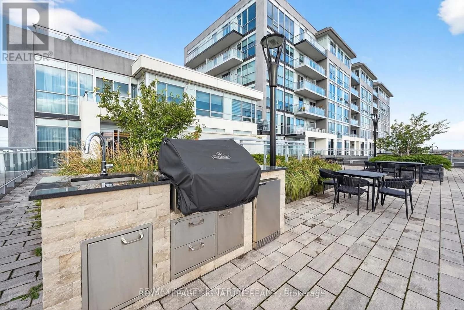 1050 Main Street E, Unit 418 — photo 12