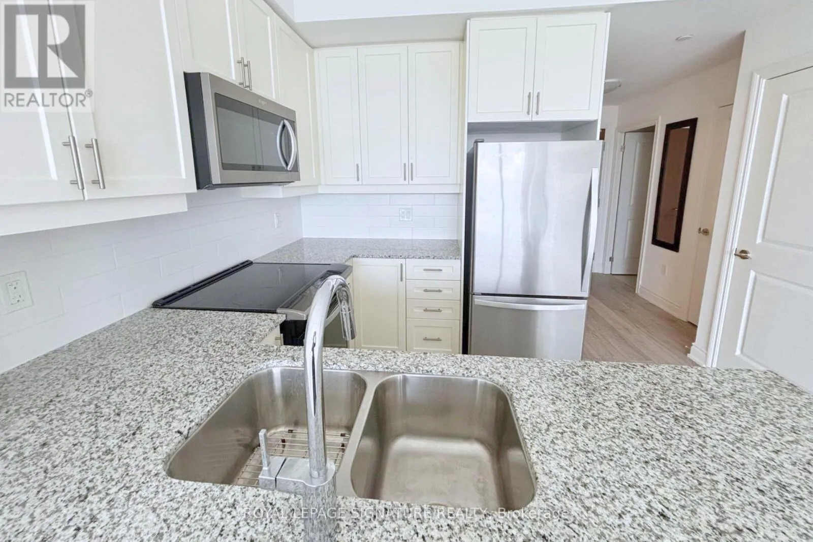 1050 Main Street E, Unit 418 — photo 5