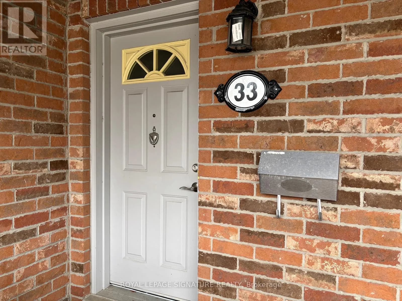 1525 South Parade Court, Unit 33 — photo 2