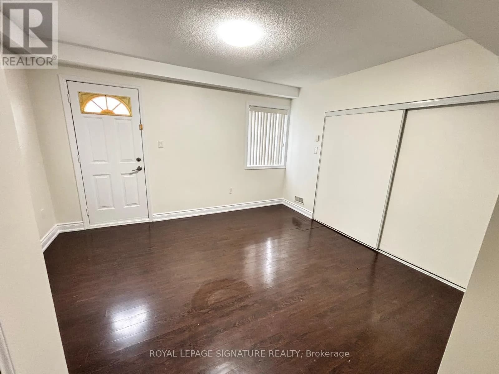 1525 South Parade Court, Unit 33 — photo 3