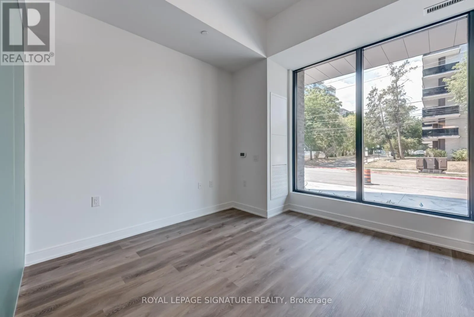 88 Agnes Street, Cooksville — photo 3