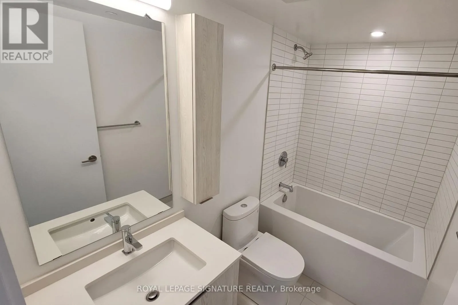 86 Dundas Street E, Unit 1319 — photo 11